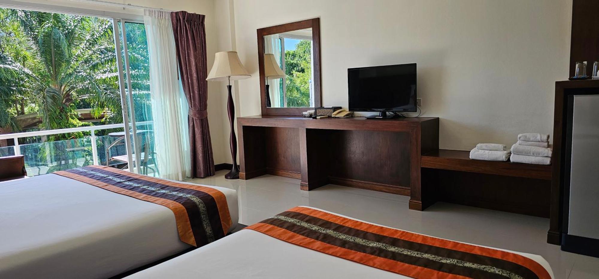 The Pano Hotel & Residence Ao Nang Esterno foto