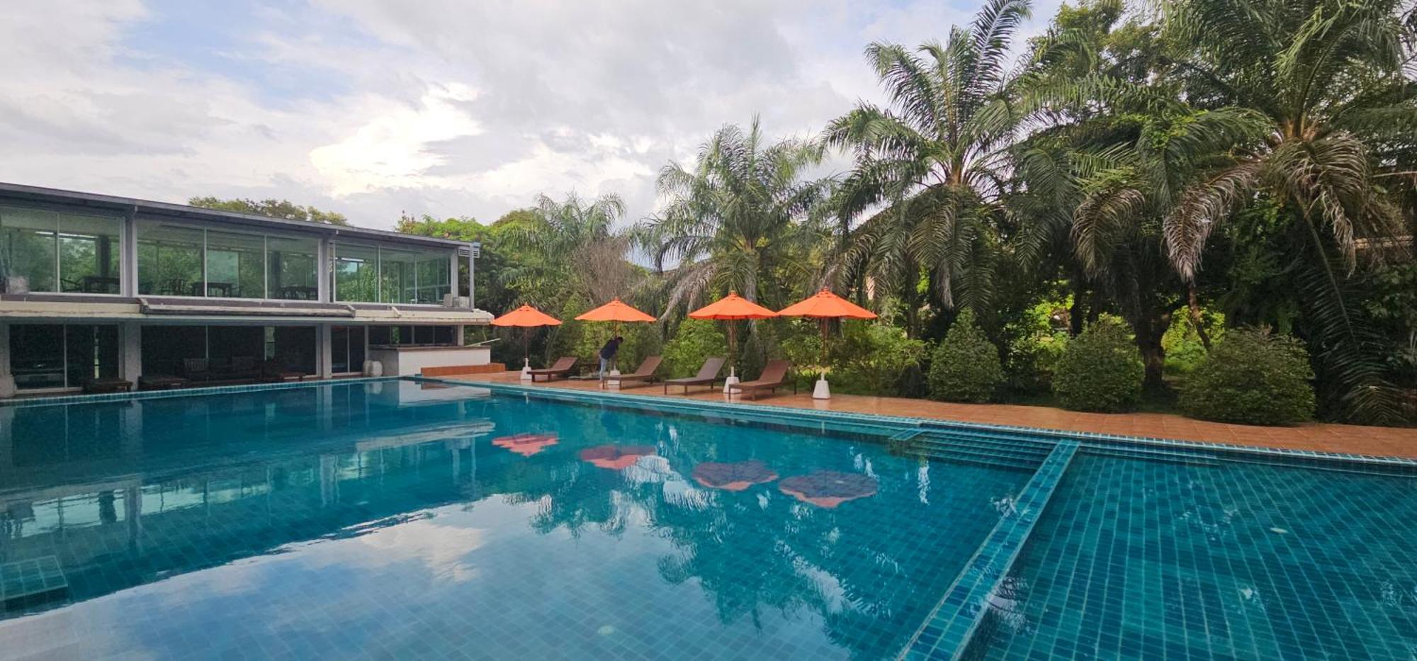 The Pano Hotel & Residence Ao Nang Esterno foto