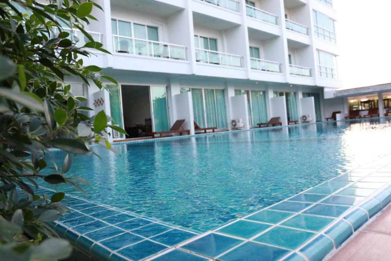 The Pano Hotel & Residence Ao Nang Esterno foto