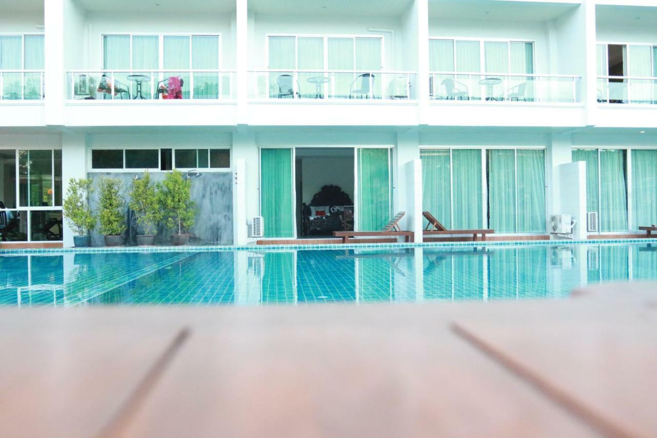 The Pano Hotel & Residence Ao Nang Esterno foto